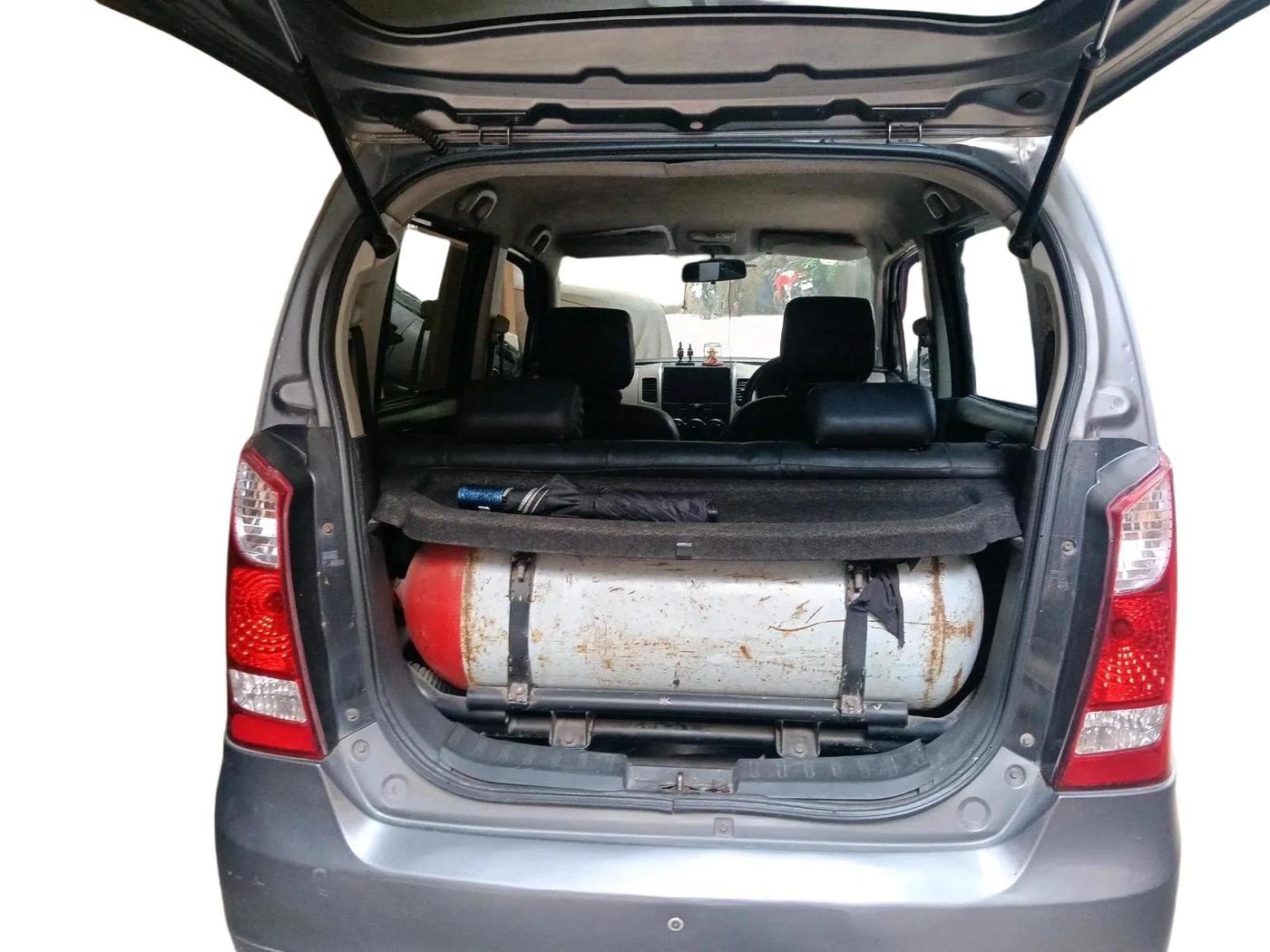 2013 Maruti Wagon R 1.0 LXI CNG, CNG, Manual, 1,08,870 km, exterior