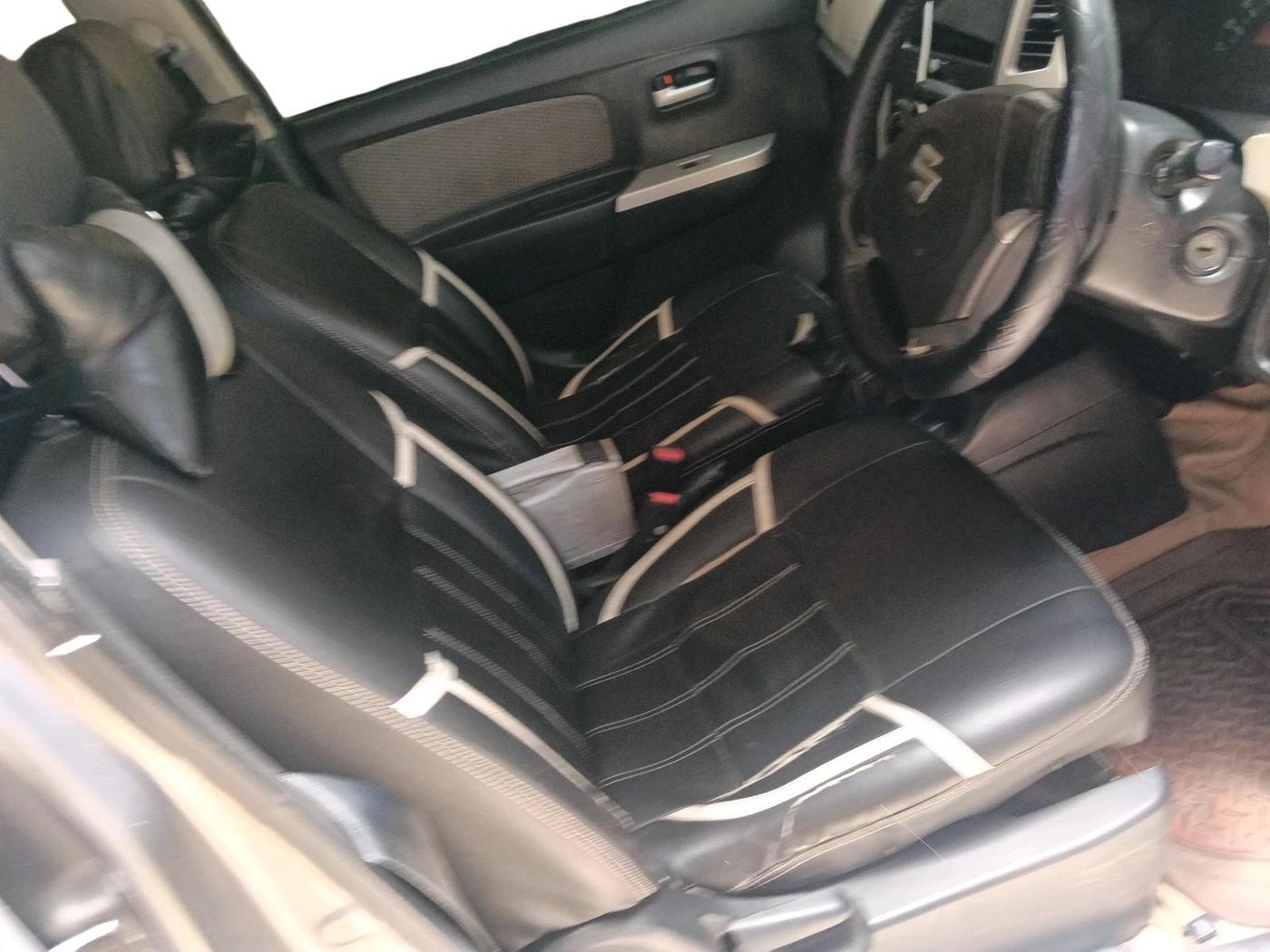 2013 Maruti Wagon R 1.0 LXI CNG, CNG, Manual, 1,08,870 km, interior