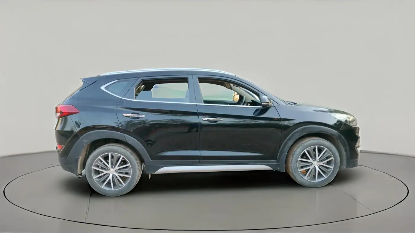 2018 Hyundai Tucson 2WD AT GL DIESEL
, Diesel, Automatic, 1,53,094 km, exterior