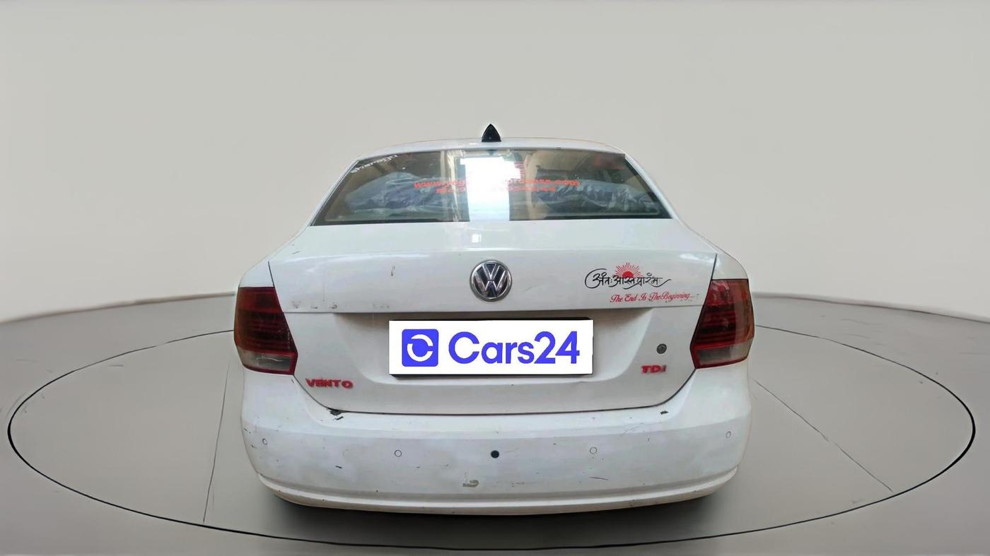 2013 Volkswagen Vento HIGHLINE DIESEL 1.6, Diesel, Manual, 2,00,943 km, exterior