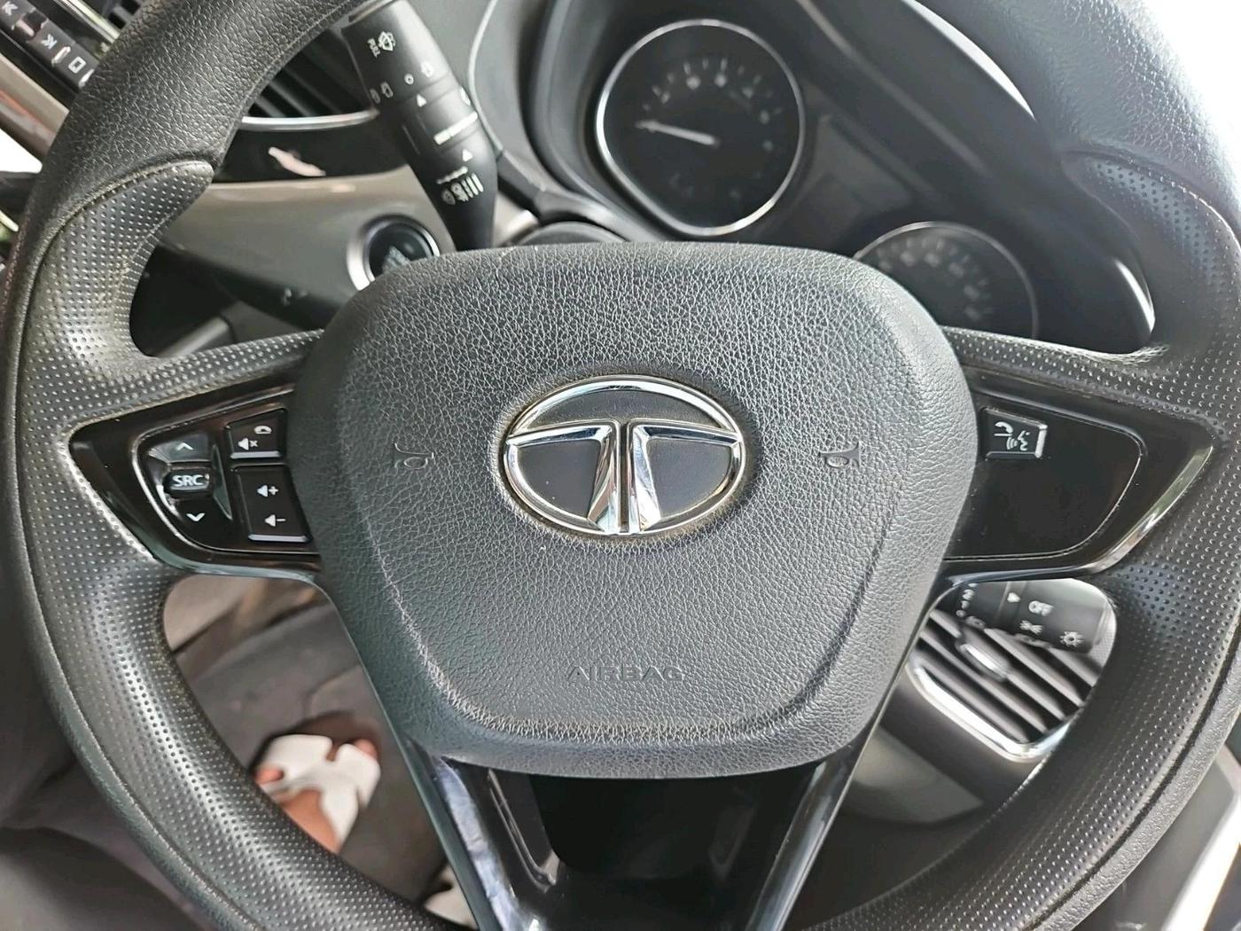 2018 Tata NEXON XZA PLUS DIESEL, Diesel, Automatic, 1,72,594 km, interior