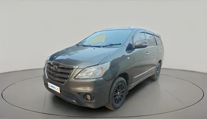 2012 Toyota Innova 2.5 GX 8 STR, Diesel, Manual, 2,39,253 km, exterior