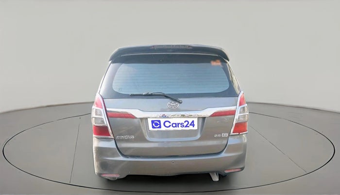 2012 Toyota Innova 2.5 GX 8 STR, Diesel, Manual, 2,39,253 km, exterior