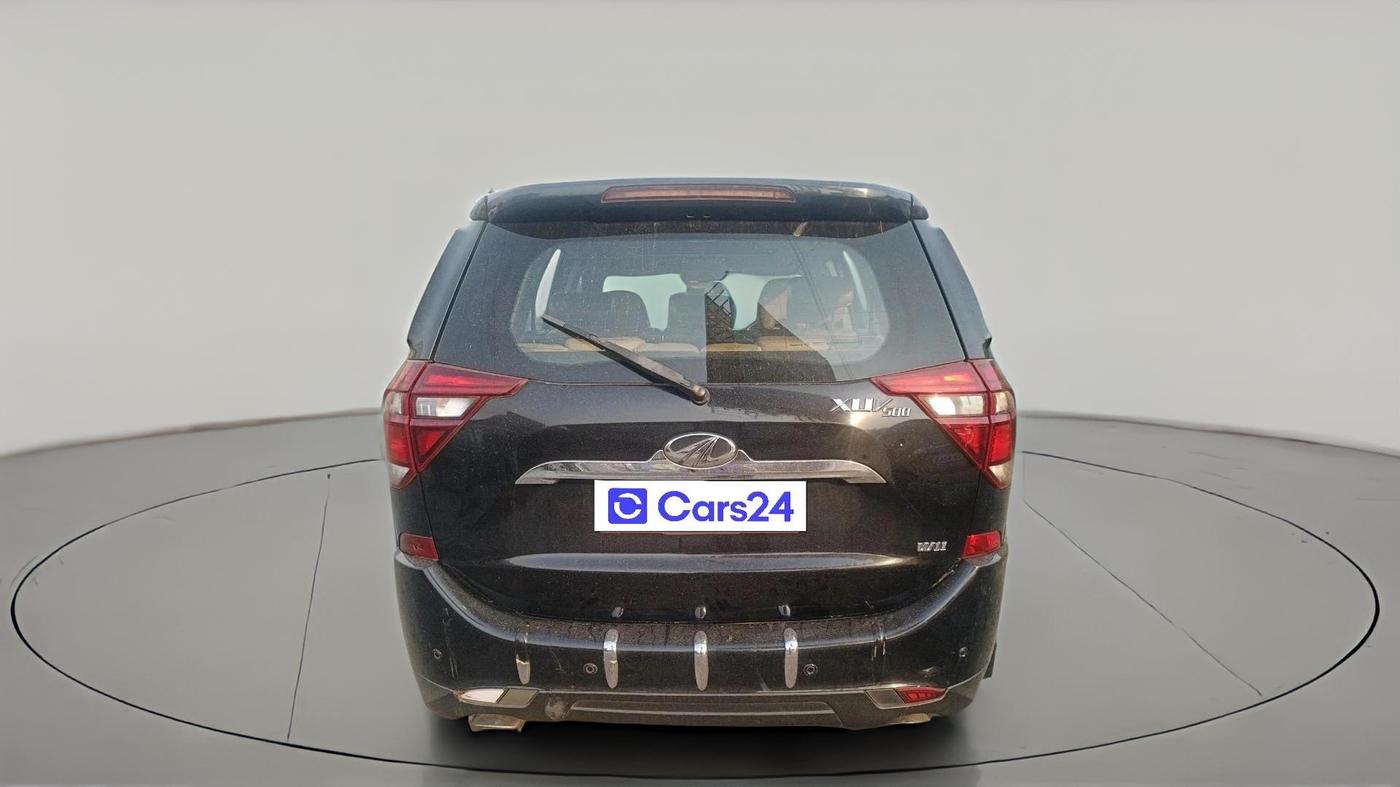 2019 Mahindra XUV500 W11, Diesel, Manual, 1,93,082 km, exterior