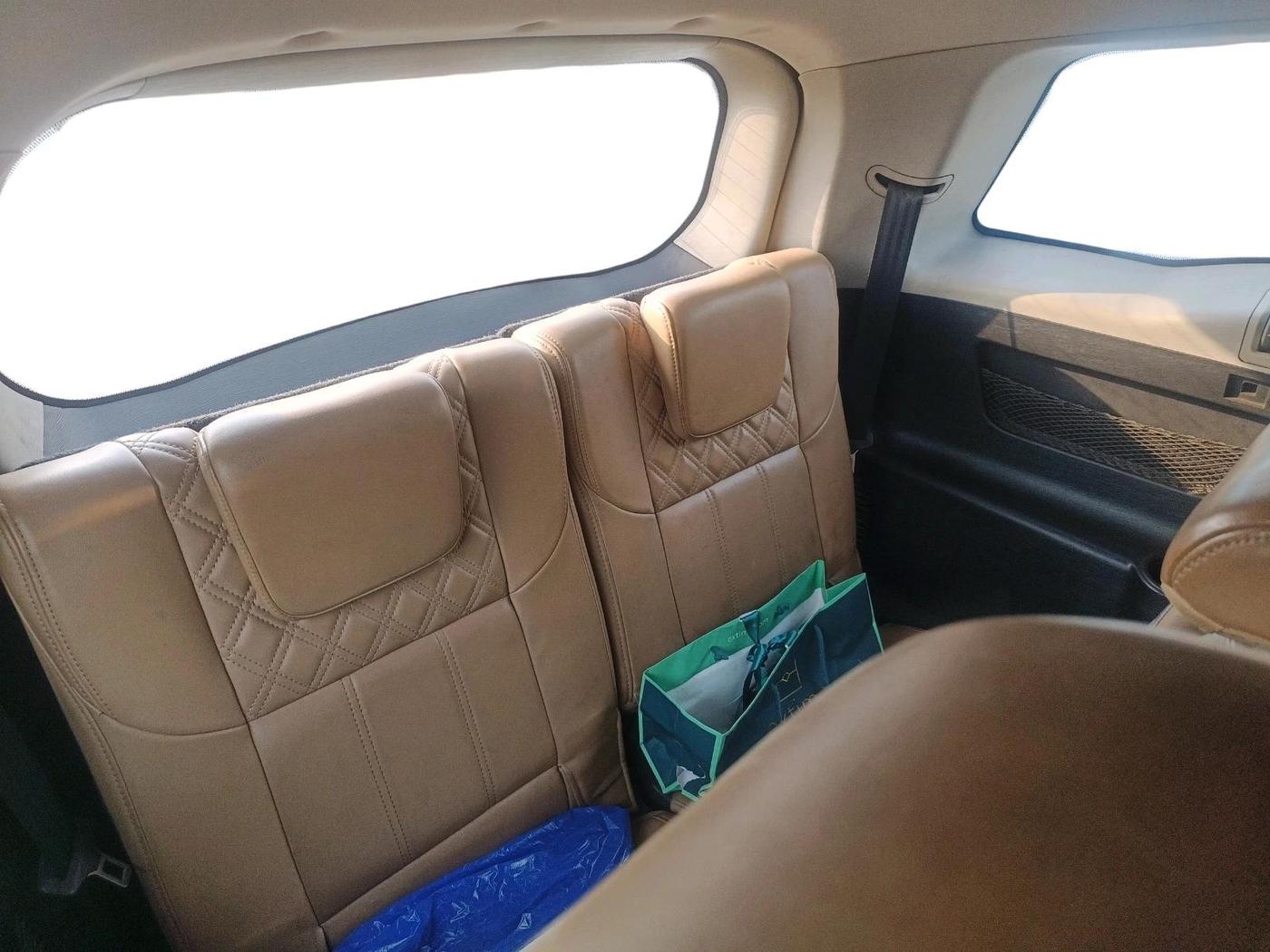 2019 Mahindra XUV500 W11, Diesel, Manual, 1,93,082 km, interior