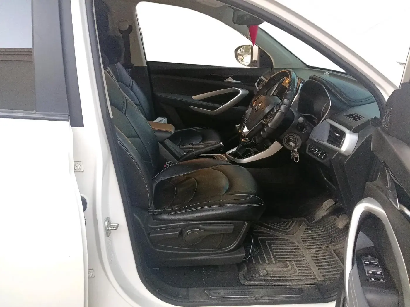 2023 MG HECTOR SHINE 1.5 PETROL TURBO MT, Petrol, Manual, 34,217 km, interior