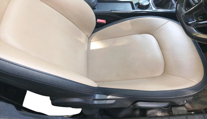 2022 Tata NEXON XZ PLUS (PREMIUM) KAZIRANGA PETROL, Petrol, Manual, 82,625 km, interior