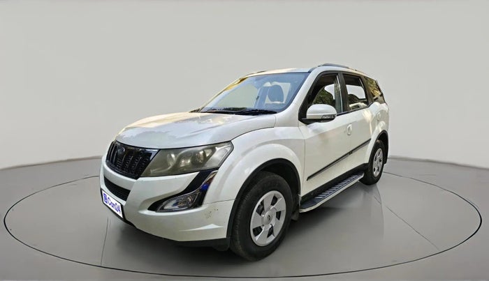 2016 Mahindra XUV500 W6, Diesel, Manual, 50,391 km, exterior