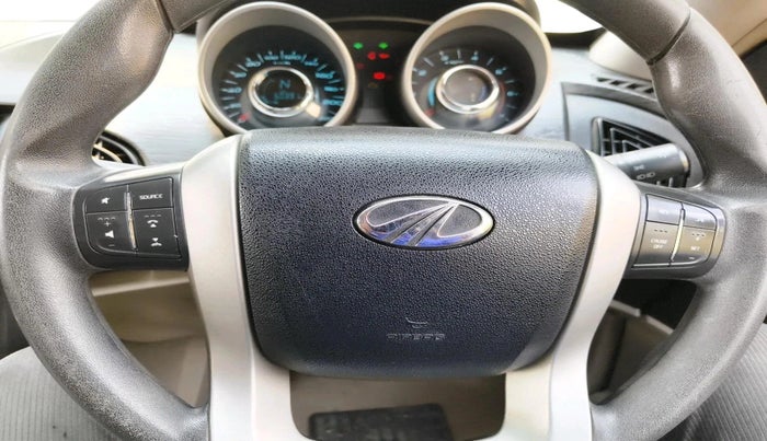 2016 Mahindra XUV500 W6, Diesel, Manual, 50,391 km, interior