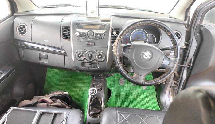 2014 Maruti Wagon R Stingray VXI, Petrol, Manual, 1,06,079 km, interior