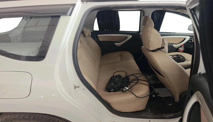 2012 Renault Duster 85 PS RXL DIESEL, Diesel, Manual, 1,18,231 km, interior