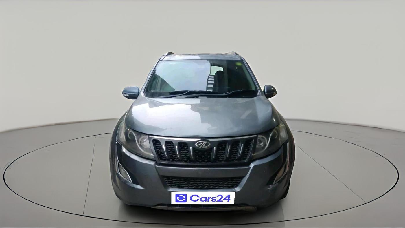 2016 Mahindra XUV500 W10 AT, Diesel, Automatic, 1,31,487 km, exterior