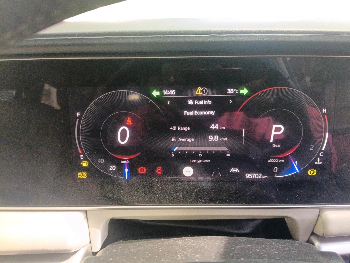 2024 Mahindra XUV700 AX 7 LUXURY D AT 7 STR, Diesel, Automatic, 95,702 km, interior