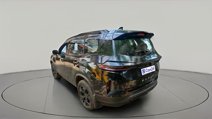 2023 Tata Safari ACCOMPLISHED PLUS DARK EDITION AT, Diesel, Automatic, 1,22,207 km, exterior