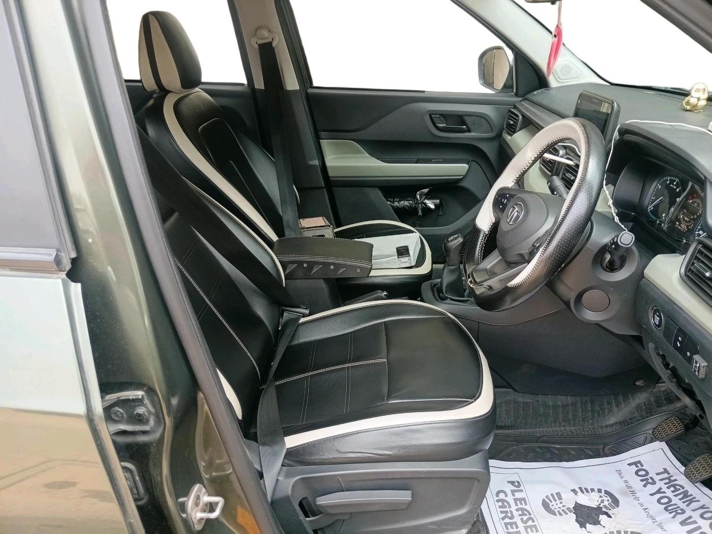 2023 Tata PUNCH ACCOMPLISHED MT CAMO EDITION, Petrol, Manual, 44,772 km, interior