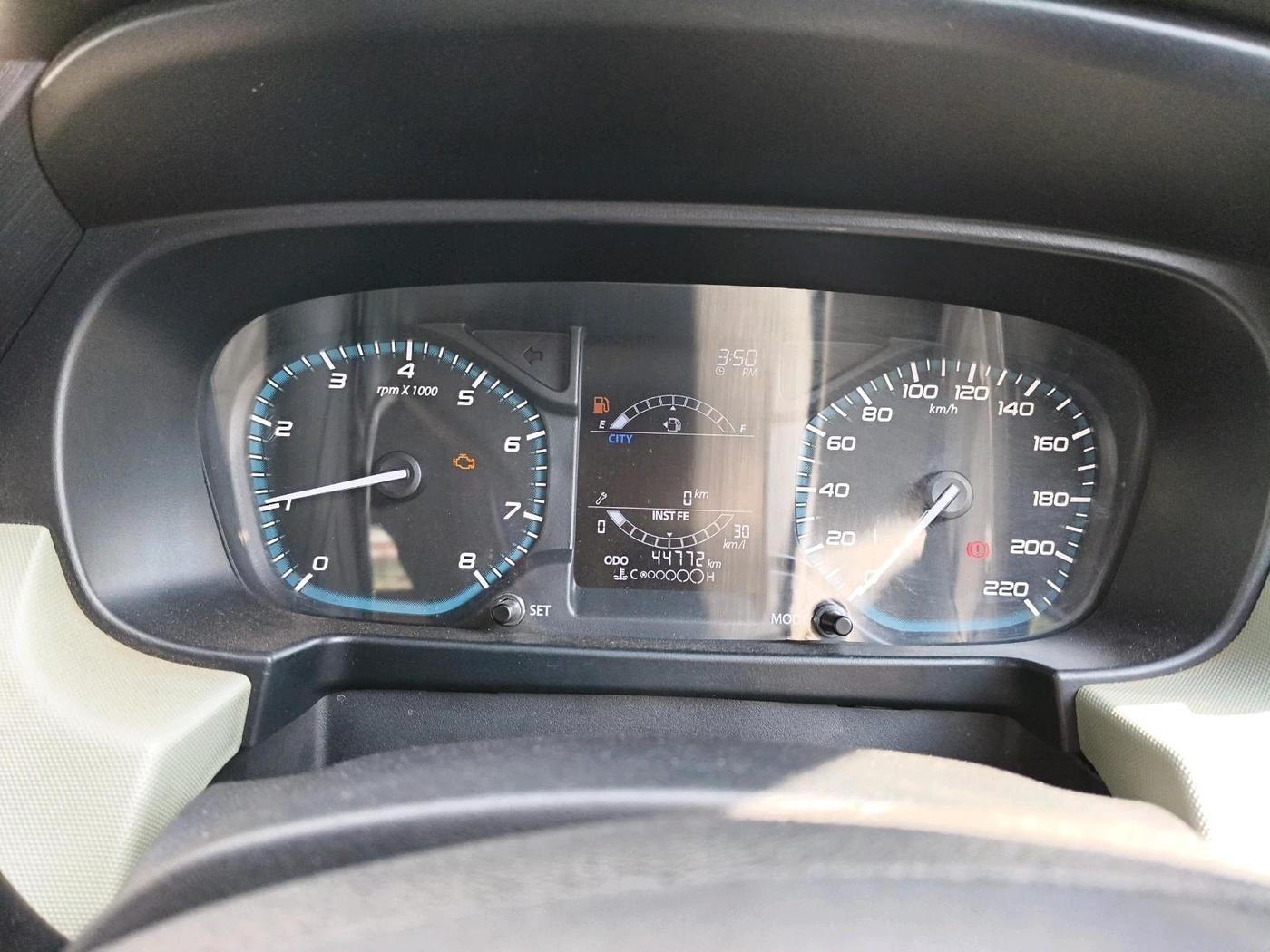 2023 Tata PUNCH ACCOMPLISHED MT CAMO EDITION, Petrol, Manual, 44,772 km, interior