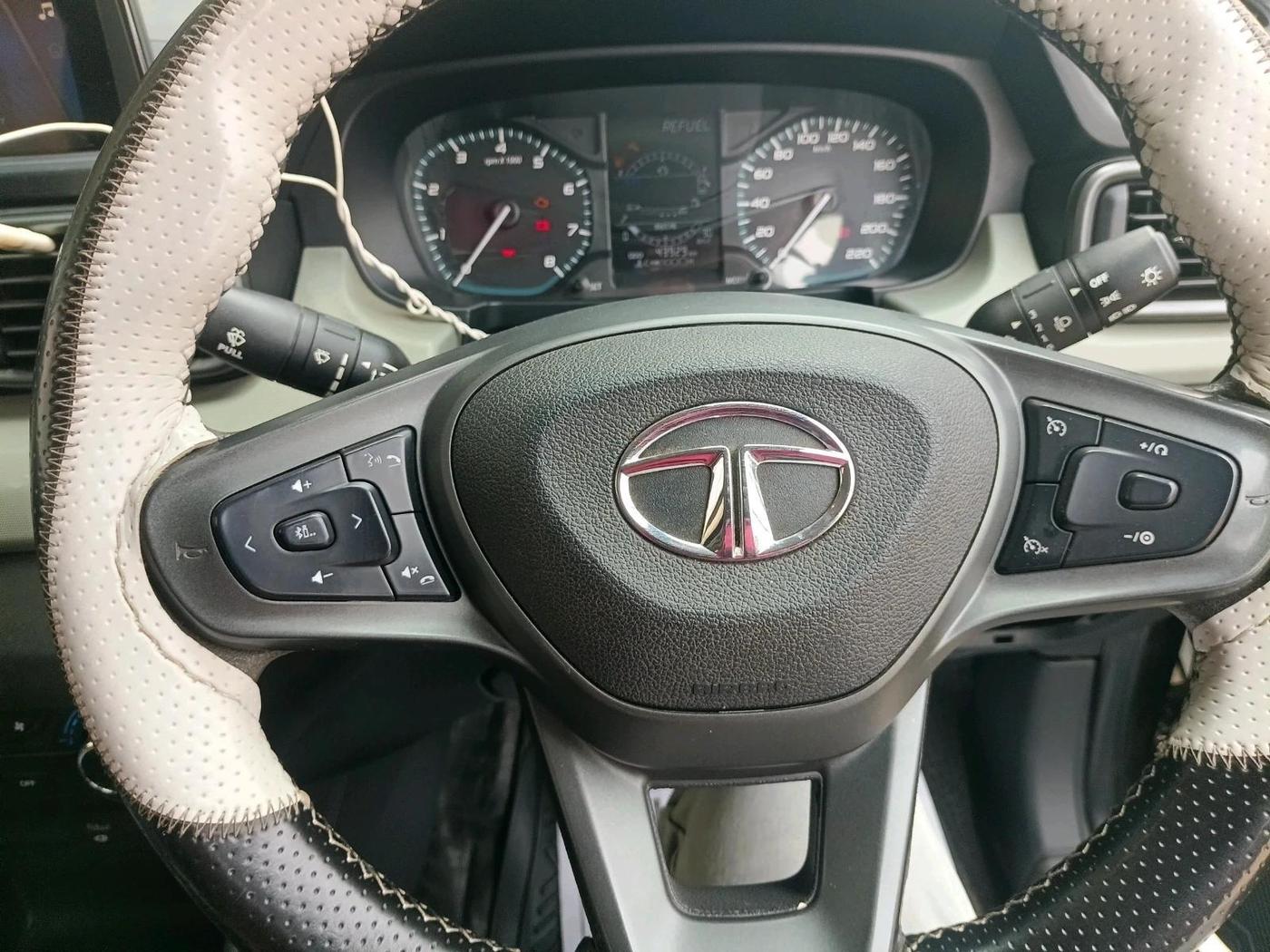2023 Tata PUNCH ACCOMPLISHED MT CAMO EDITION, Petrol, Manual, 44,772 km, interior
