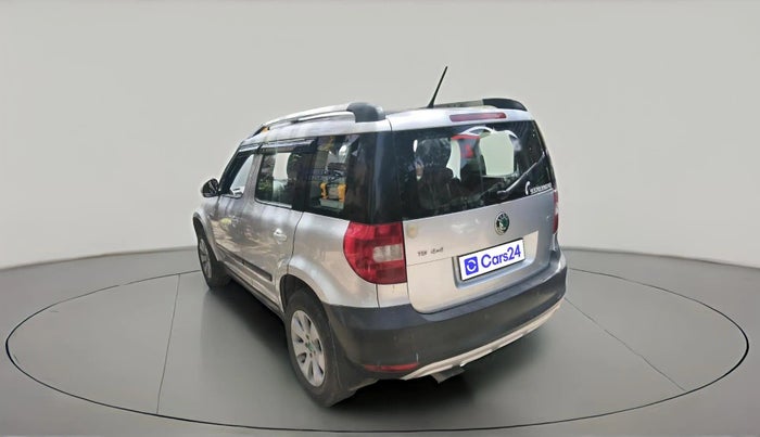 2011 Skoda Yeti ELEGANCE 2.0 TDI CR 4X4, Diesel, Manual, 1,27,277 km, exterior