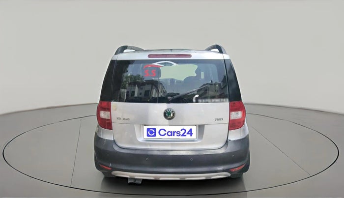 2011 Skoda Yeti ELEGANCE 2.0 TDI CR 4X4, Diesel, Manual, 1,27,277 km, exterior