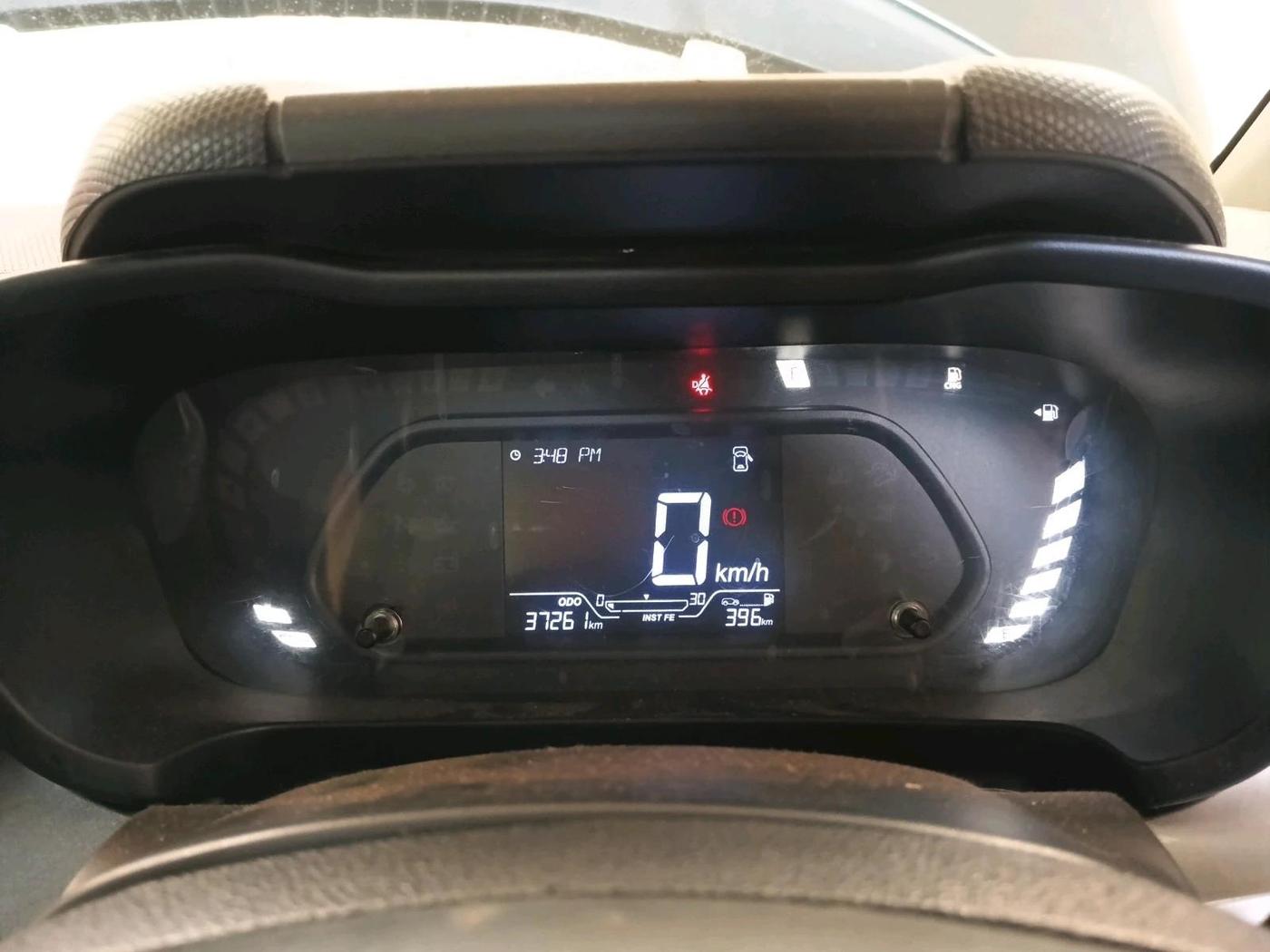 2024 Tata ALTROZ XZ CNG, CNG, Manual, 37,261 km, interior