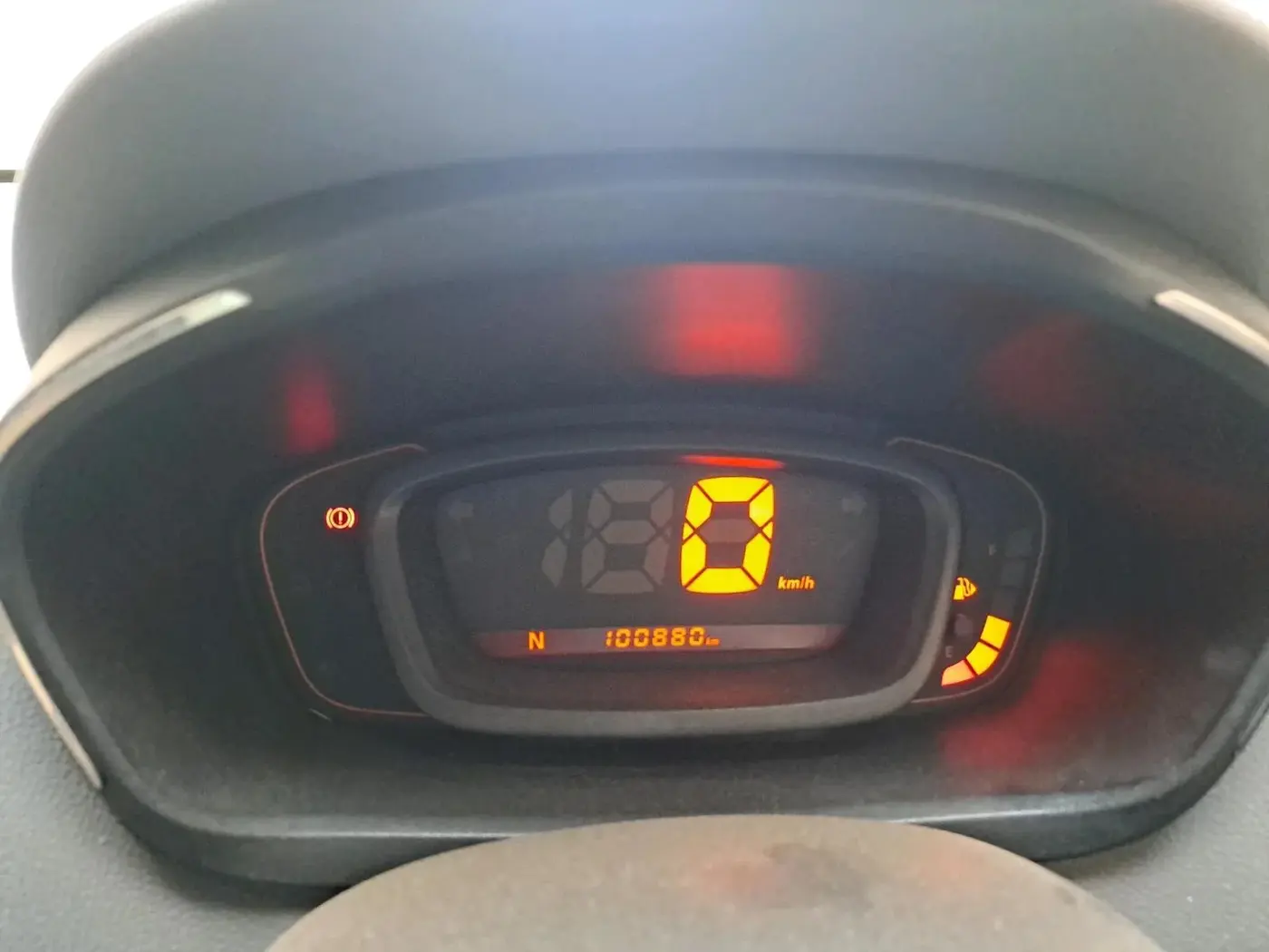 2017 Renault Kwid RXT 1.0 AMT (O), Petrol, Automatic, 1,00,880 km, interior