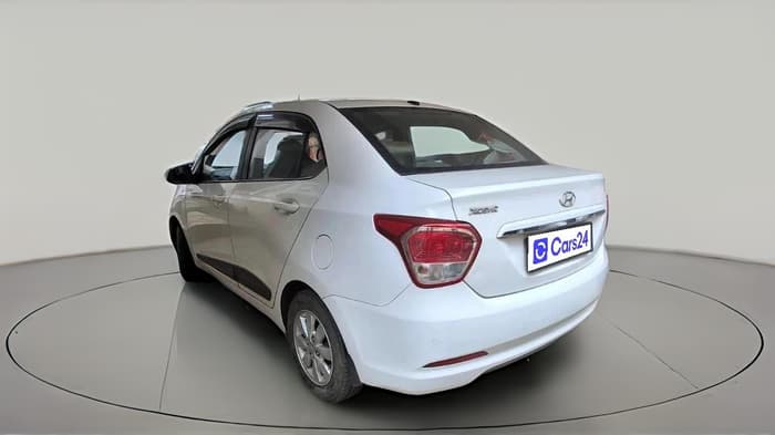 2015 Hyundai Xcent SX 1.2, Petrol, Manual, 1,08,861 km, exterior