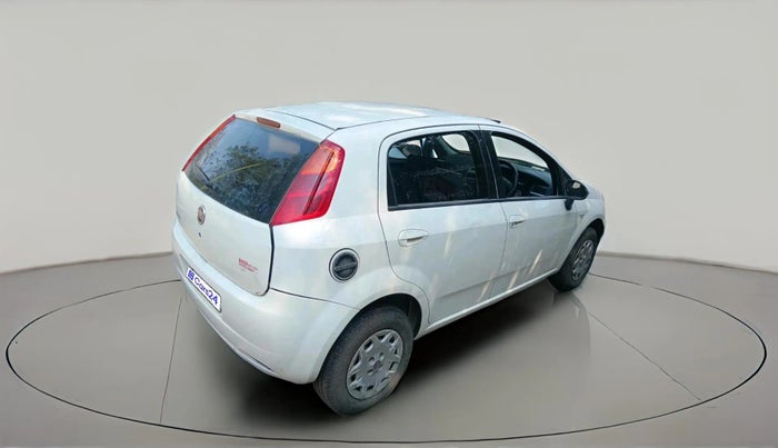 2009 Fiat Grand Punto EMOTION 1.4, Petrol, Manual, 1,08,296 km, exterior