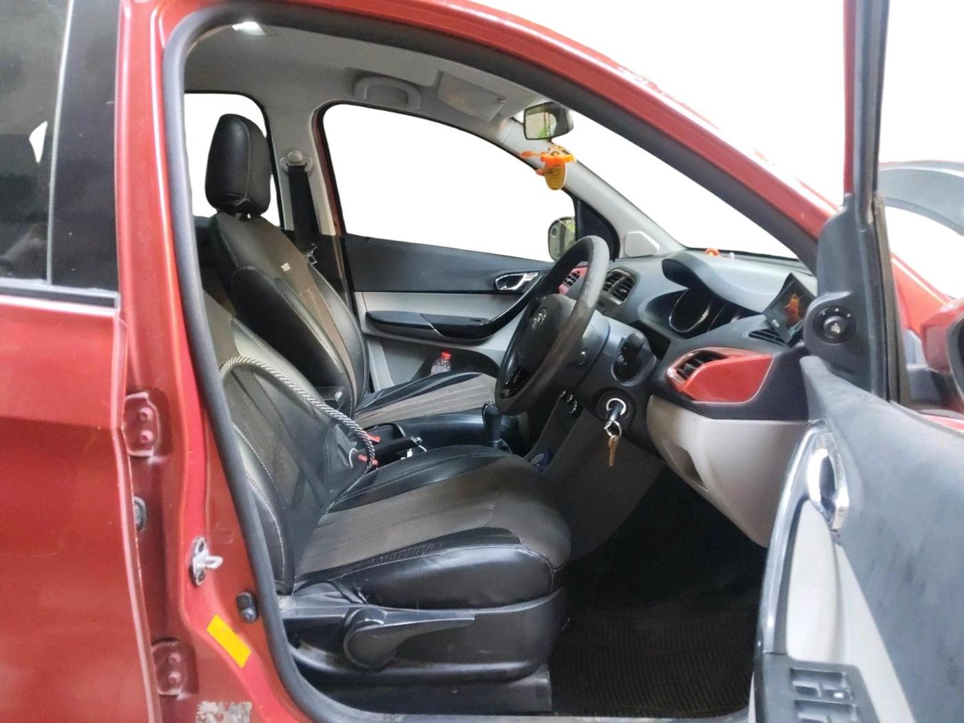 2018 Tata Tiago XZ DIESEL, Diesel, Manual, 1,37,349 km, interior