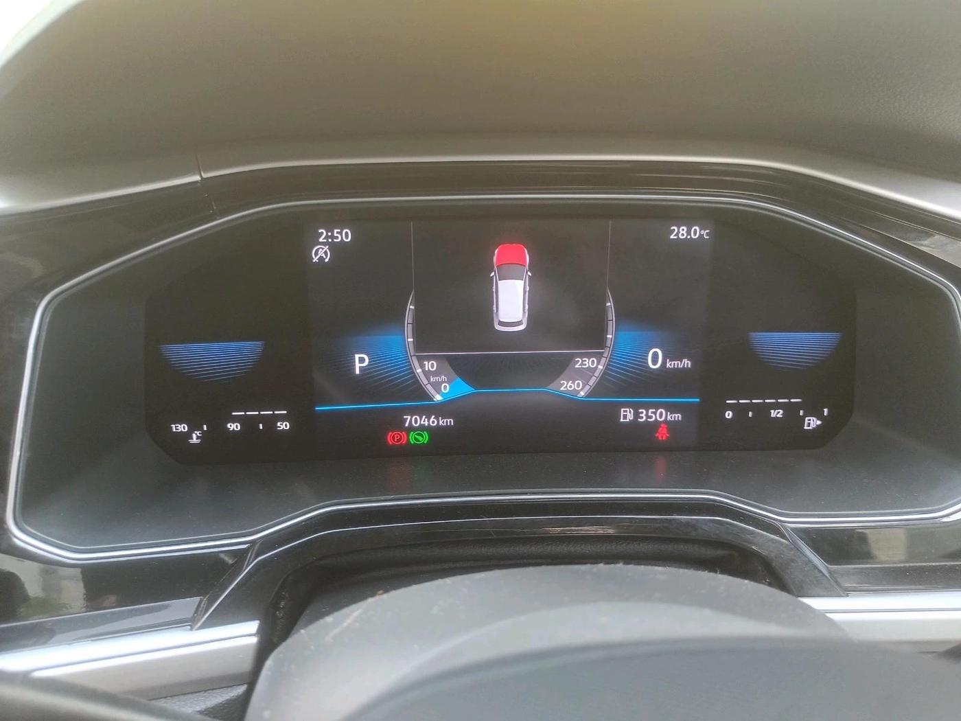 2022 Volkswagen VIRTUS TOPLINE TSI 1.0 AT, Petrol, Automatic, 7,046 km, interior