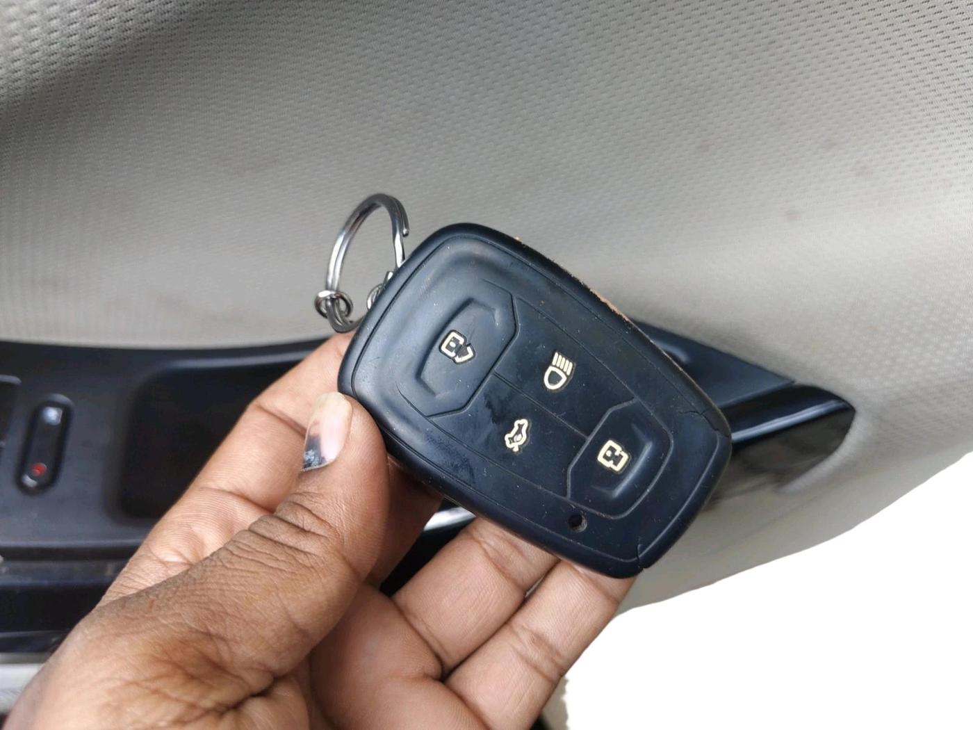 2020 Tata NEXON XZ PLUS (O) PETROL, Petrol, Manual, 5,97,000 km, interior