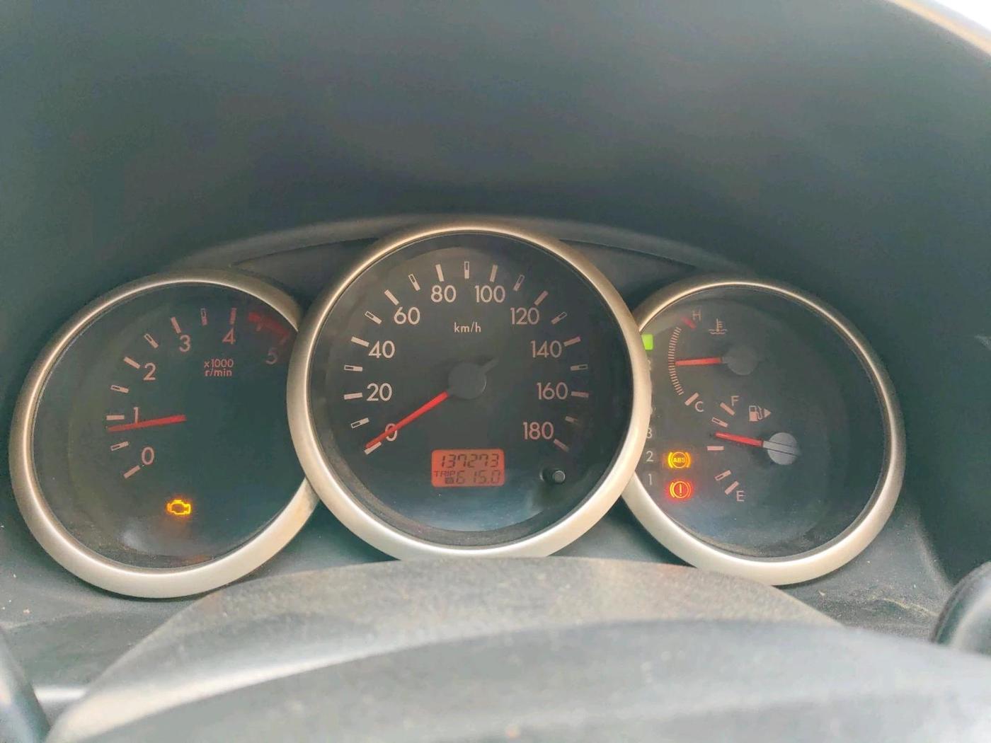 2011 Ford Endeavour 3.0L 4X4 AT, Diesel, Automatic, 1,37,273 km, interior