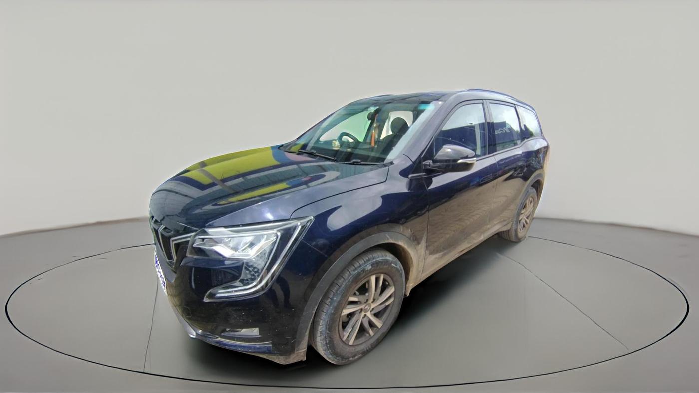 2025 Mahindra XUV700 AX5 Petrol AT 7 STR, Petrol, Automatic, 2,102 km, exterior