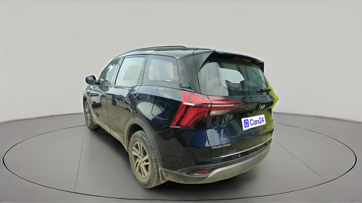 2025 Mahindra XUV700 AX5 Petrol AT 7 STR, Petrol, Automatic, 2,102 km, exterior