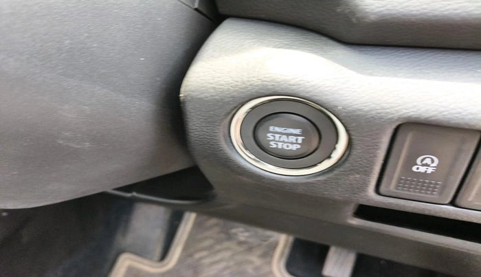 2022 Maruti S Cross ALPHA AT1.5, Petrol, Automatic, 16,817 km, interior