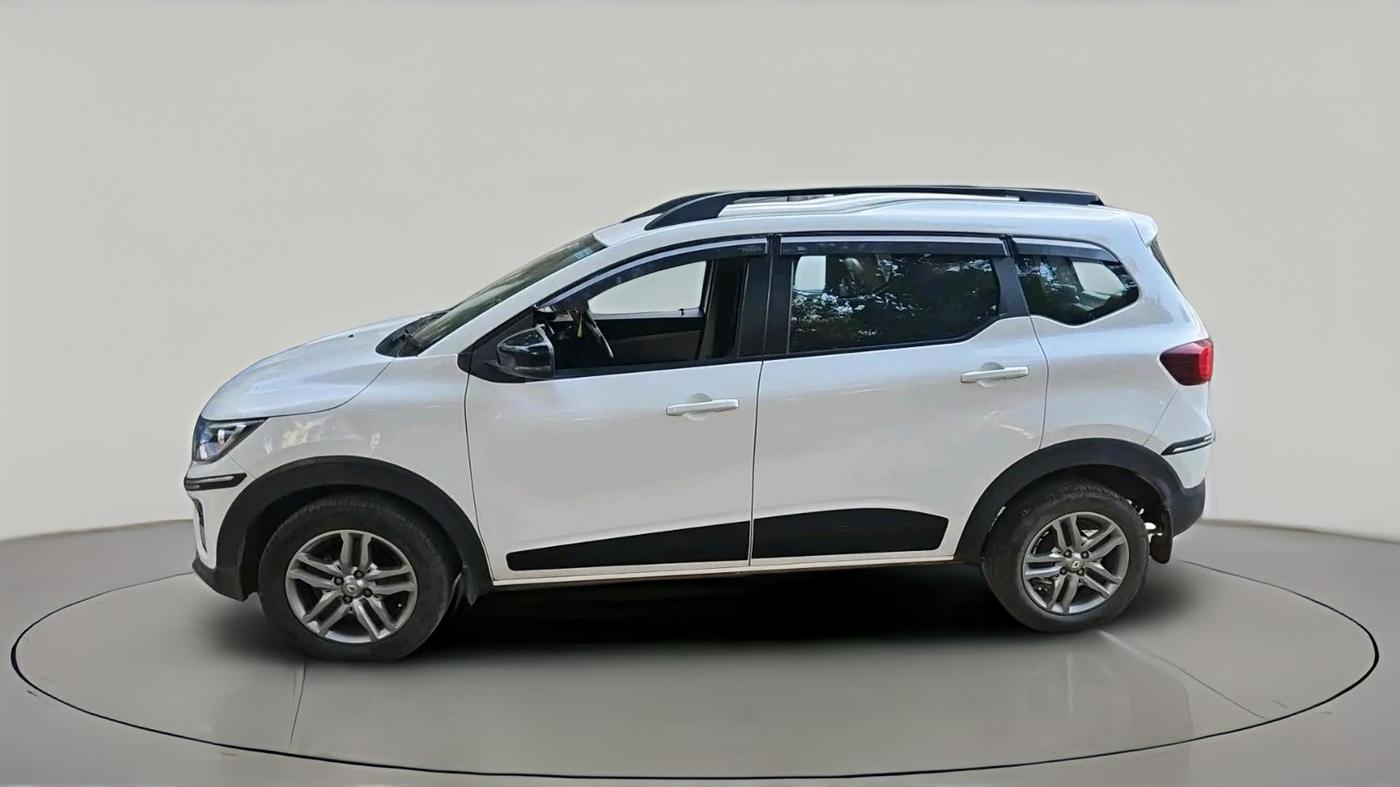 2022 Renault TRIBER RXZ, Petrol, Manual, 18,661 km, exterior