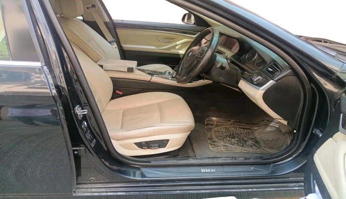 2013 BMW 5 Series 520D 2.0, Diesel, Automatic, 90,527 km, interior