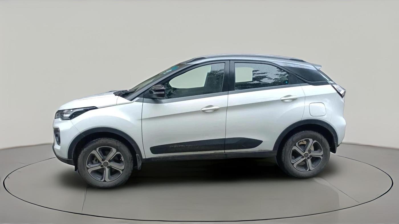 2022 Tata NEXON XZA PLUS (HS) DUAL TONE PETROL, Petrol, Automatic, 28,089 km, exterior