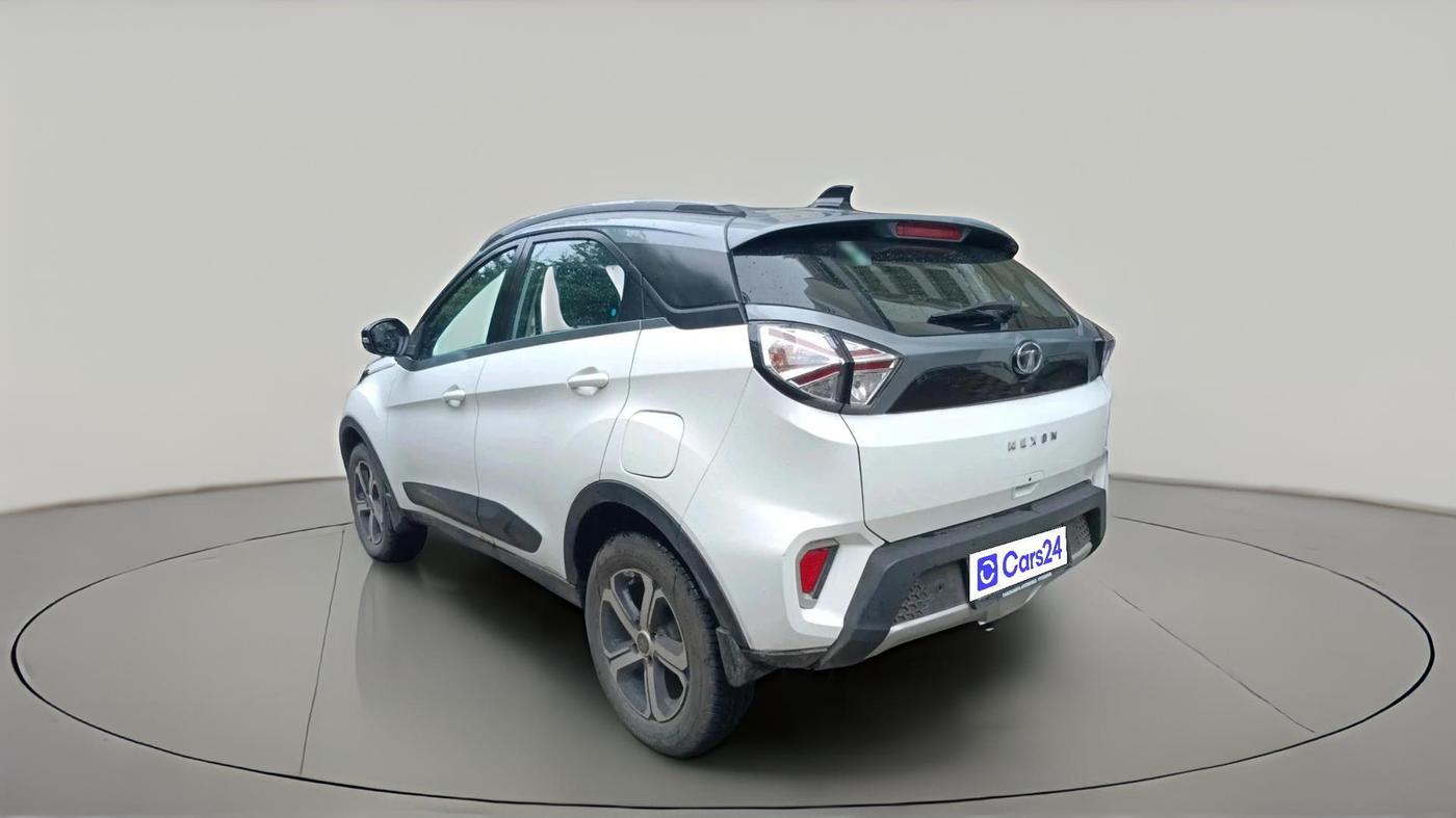 2022 Tata NEXON XZA PLUS (HS) DUAL TONE PETROL, Petrol, Automatic, 28,089 km, exterior