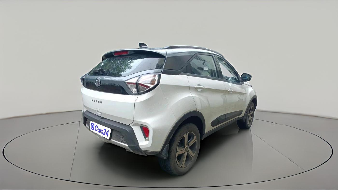 2022 Tata NEXON XZA PLUS (HS) DUAL TONE PETROL, Petrol, Automatic, 28,089 km, exterior