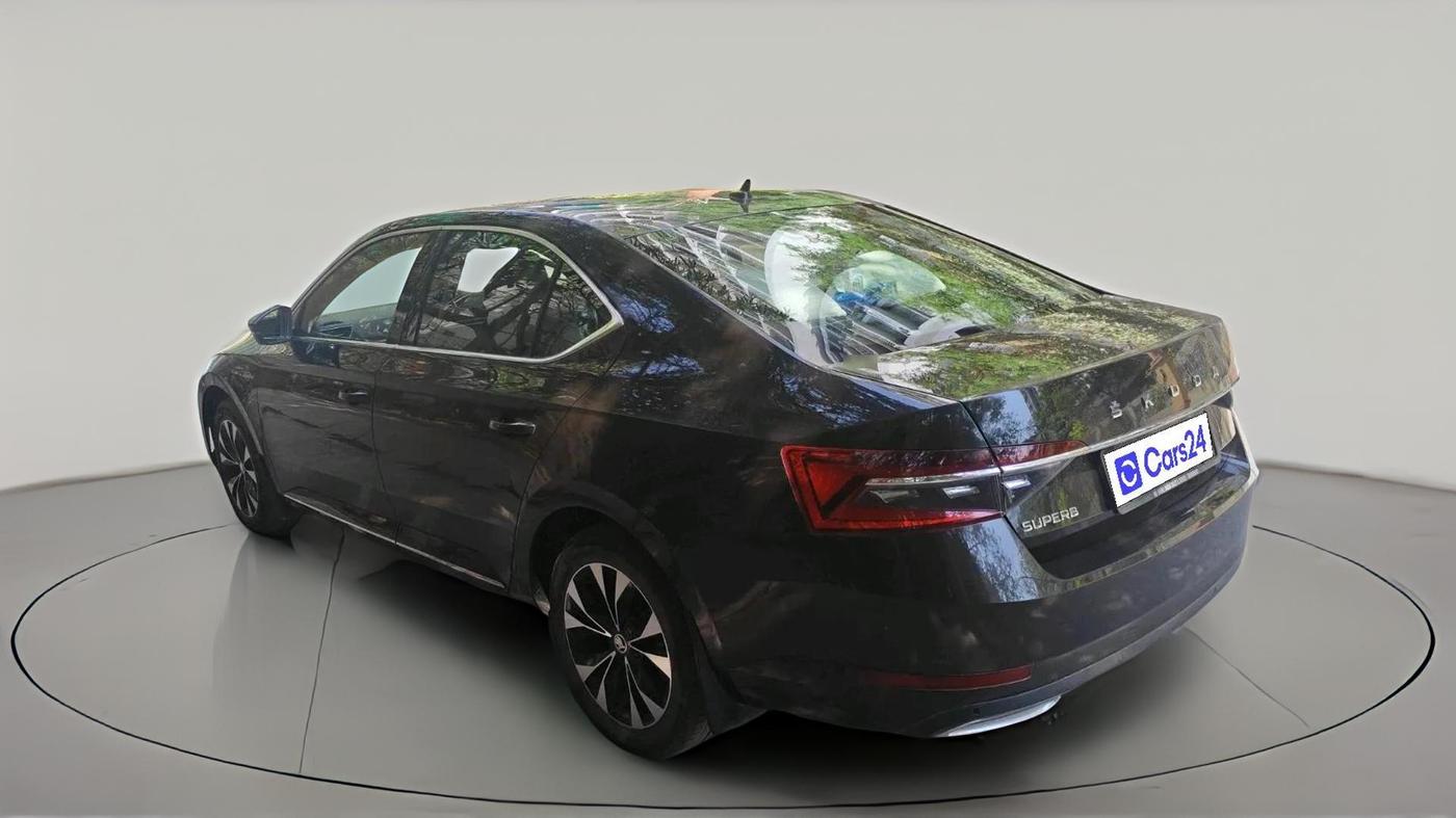2020 Skoda Superb L&K 2.0 TSI AT, Petrol, Automatic, 32,756 km, exterior