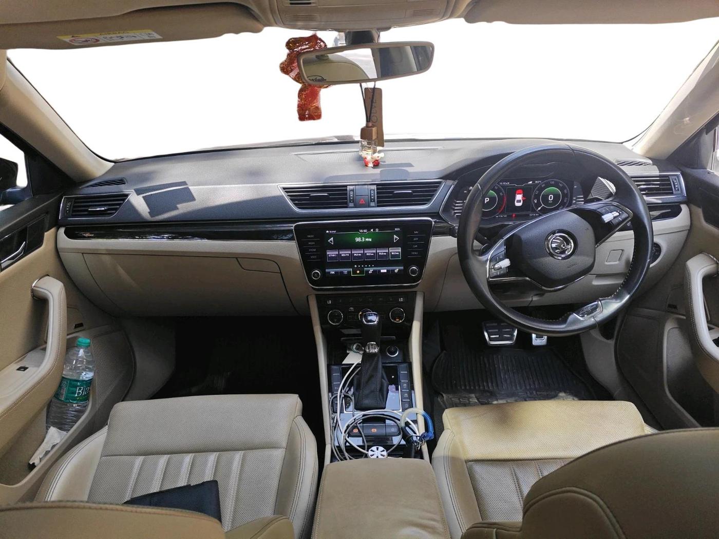 2020 Skoda Superb L&K 2.0 TSI AT, Petrol, Automatic, 32,756 km, interior