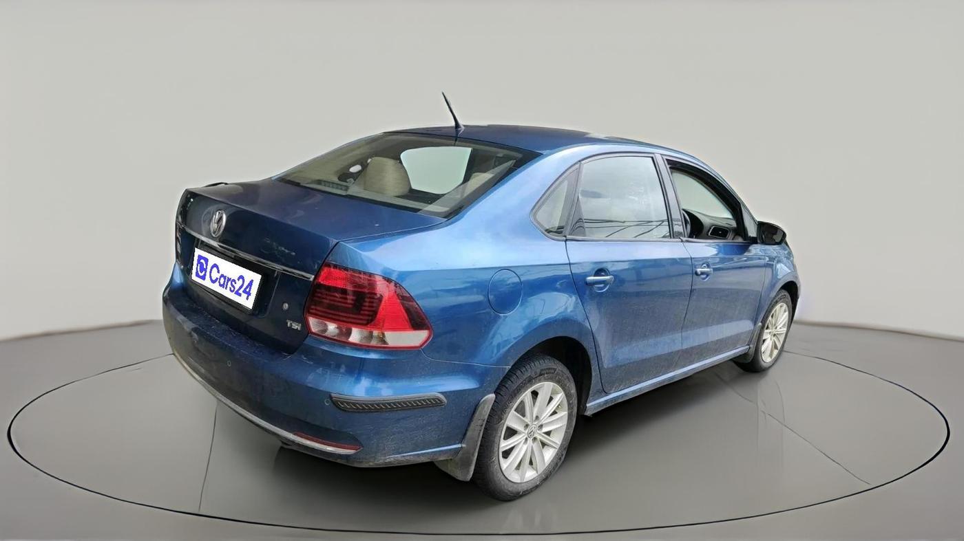 2016 Volkswagen Vento HIGHLINE PETROL AT, Petrol, Automatic, 84,200 km, exterior