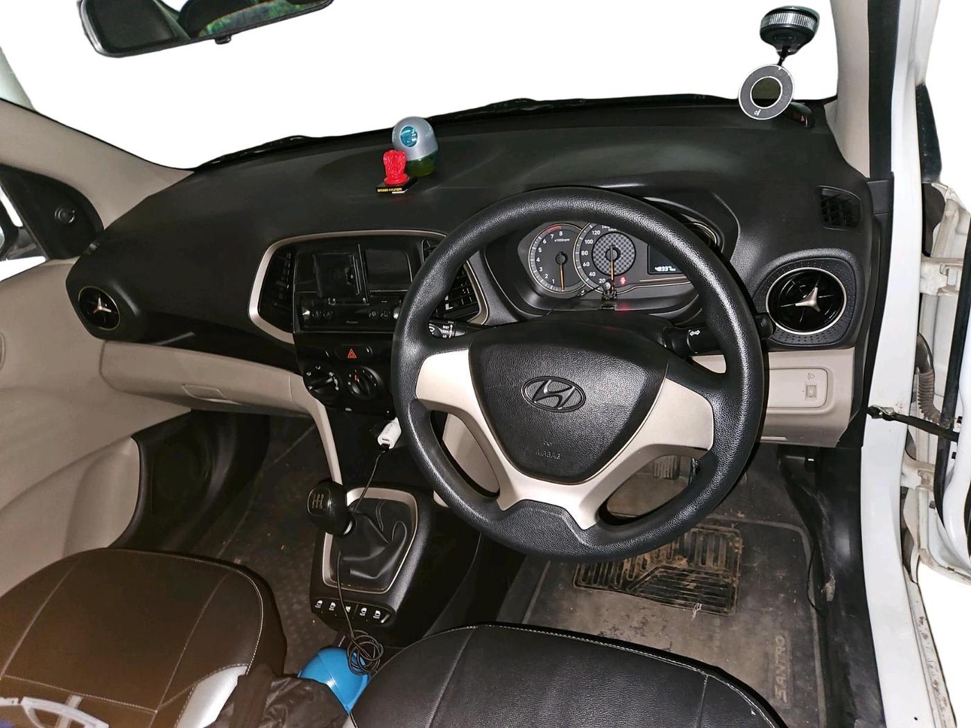 2018 Hyundai NEW SANTRO MAGNA, Petrol, Manual, 48,337 km, interior