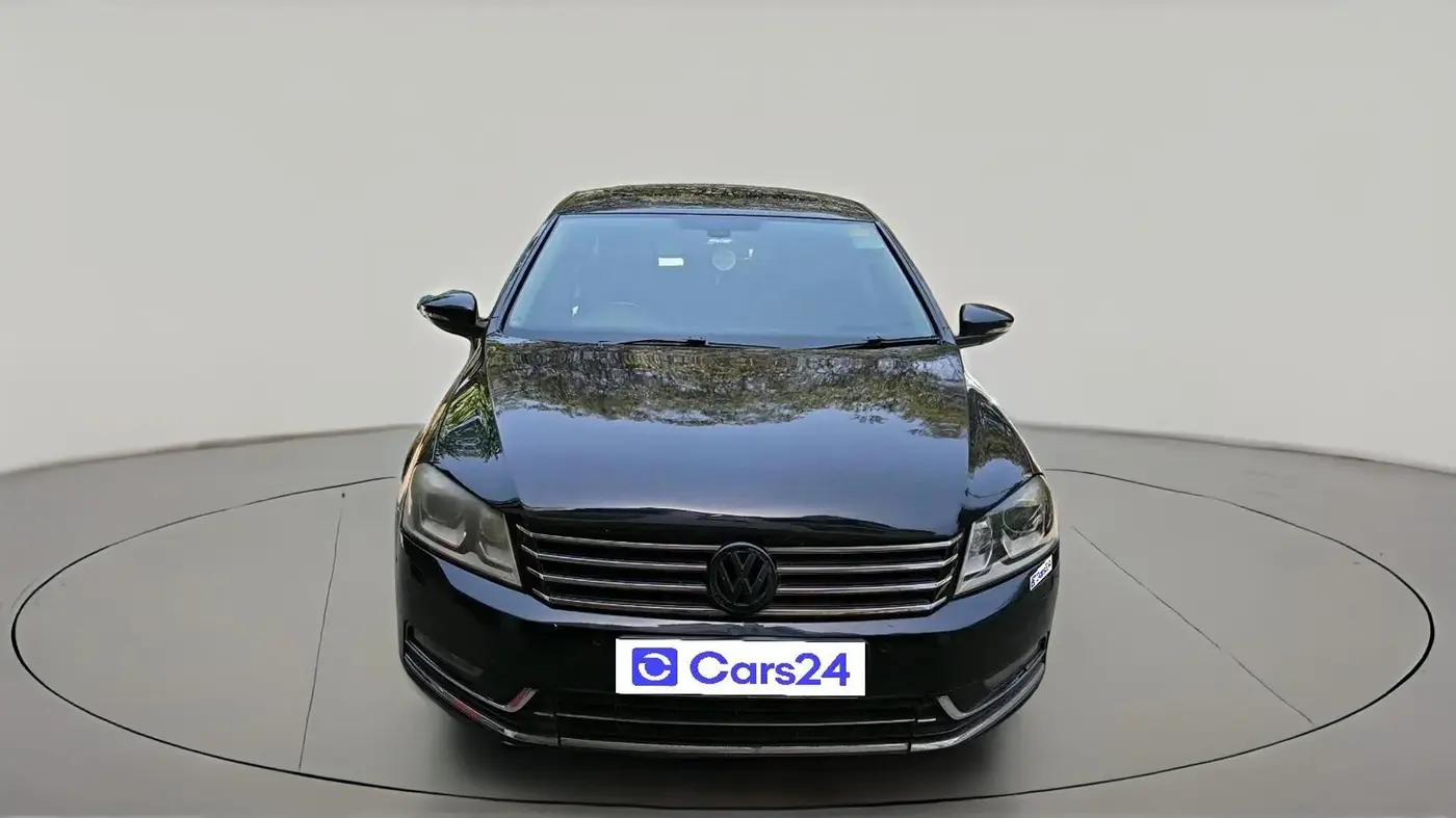 2011 Volkswagen Passat HIGHLINE DSG, Diesel, Automatic, 2,33,625 km, exterior