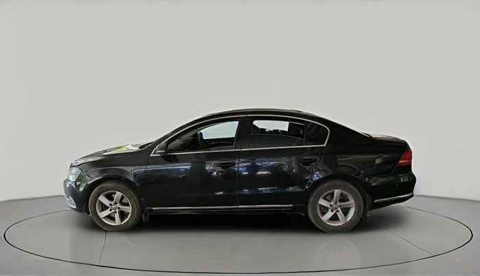 2011 Volkswagen Passat HIGHLINE DSG, Diesel, Automatic, 2,33,625 km, exterior