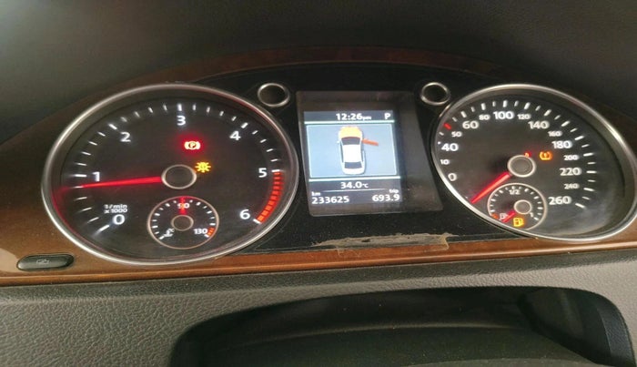 2011 Volkswagen Passat HIGHLINE DSG, Diesel, Automatic, 2,33,625 km, interior