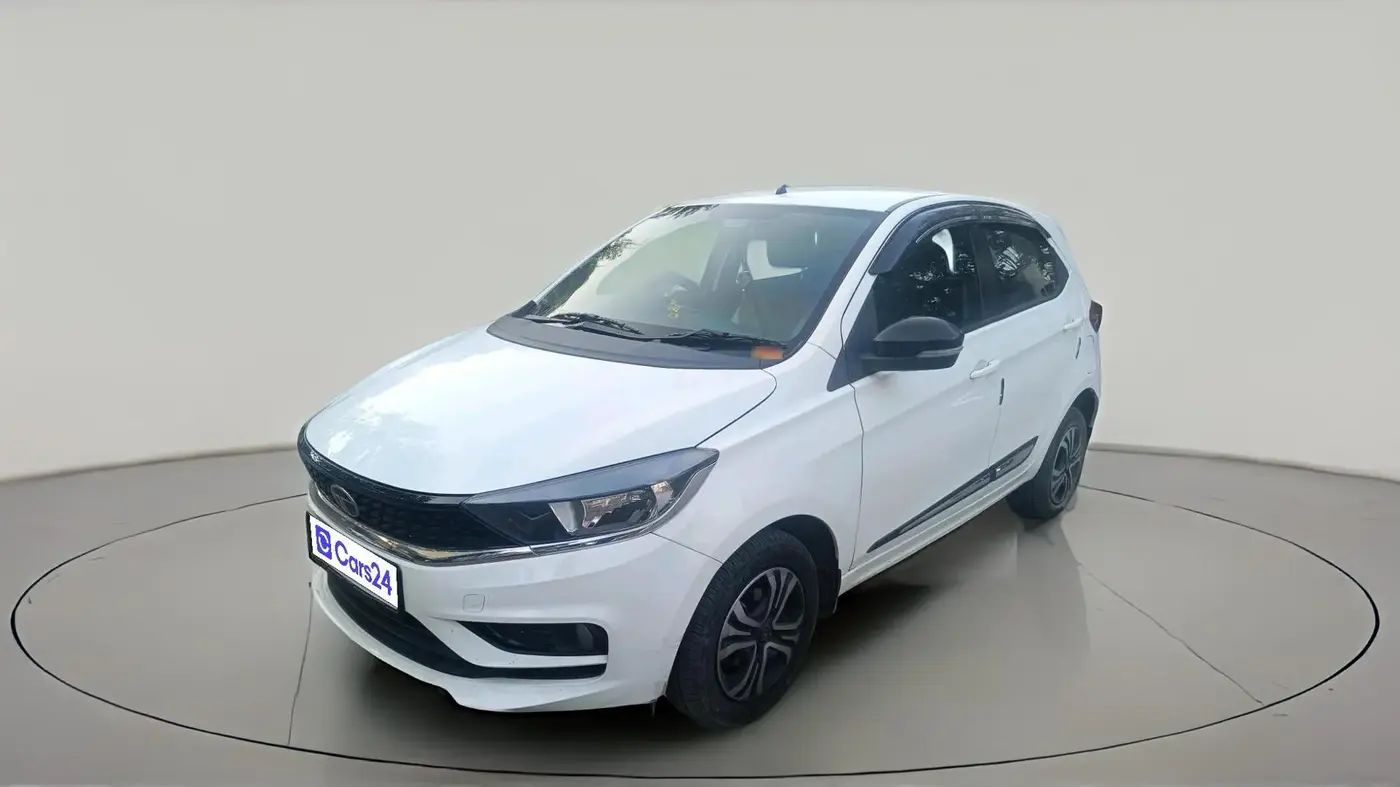 2024 Tata Tiago XT CNG, CNG, Manual, 17,648 km, exterior