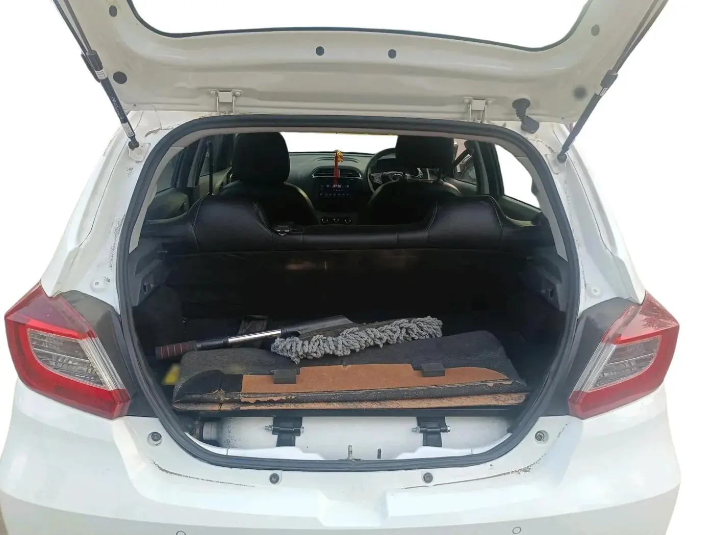 2024 Tata Tiago XT CNG, CNG, Manual, 17,648 km, exterior
