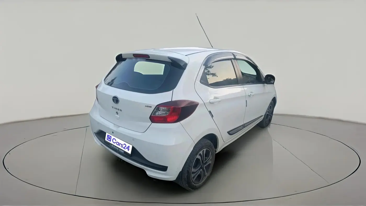 2024 Tata Tiago XT CNG, CNG, Manual, 17,648 km, exterior