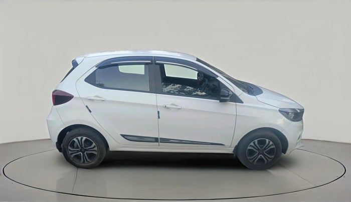 2024 Tata Tiago XT CNG, CNG, Manual, 17,648 km, exterior